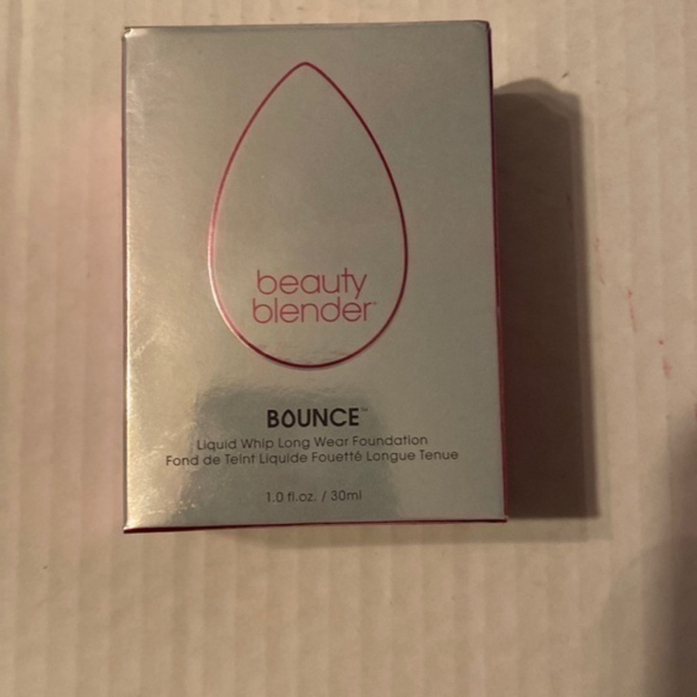 Beauty Blender Bounce Foundation in Blend 1.20 C
